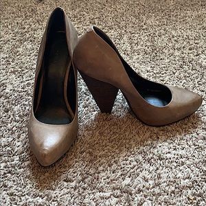 Pumps for women